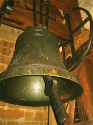 Pslavice - Nejvt zvon v Pslavicch m vku 80 a prmr 112 cm.